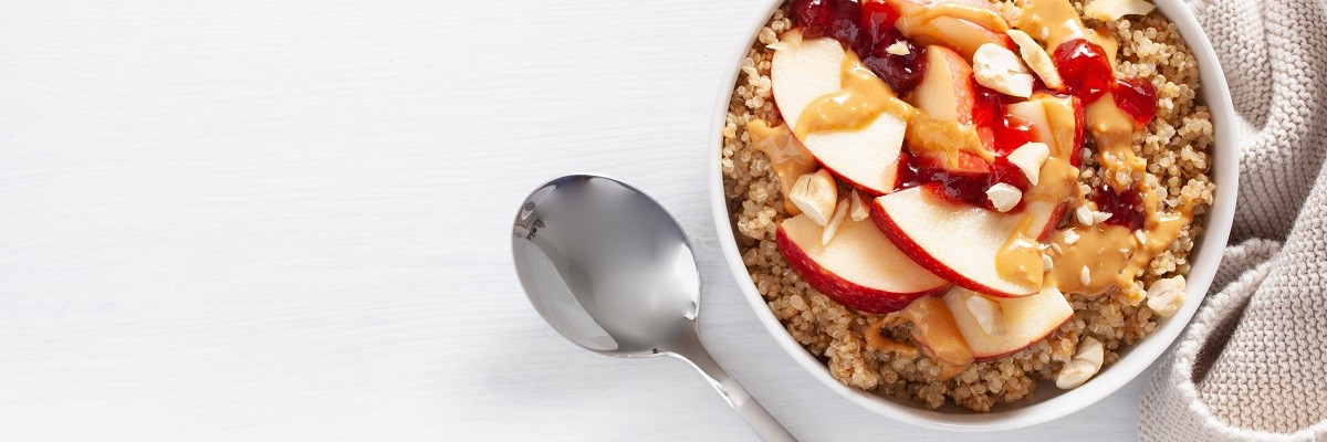 Quinoa-Porridge - Super Bowl mit Apfel & Zimt