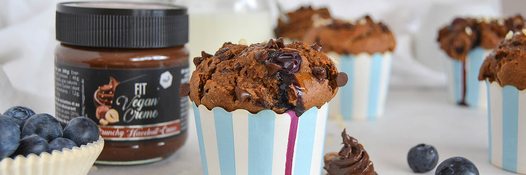 Muffin al doppio cioccolato e mirtilli